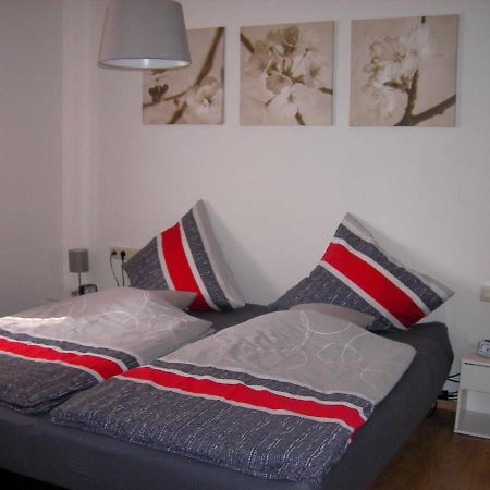Haus Ellbogen Appartement Momlingen Buitenkant foto