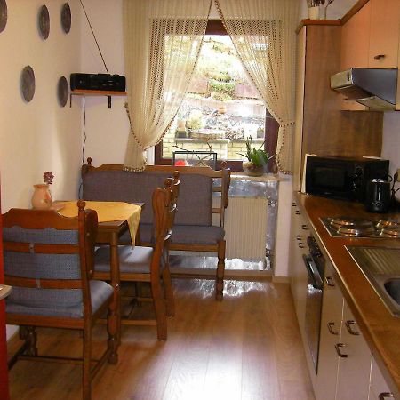 Haus Ellbogen Appartement Momlingen Buitenkant foto