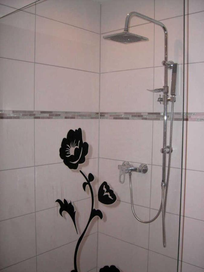Haus Ellbogen Appartement Momlingen Buitenkant foto